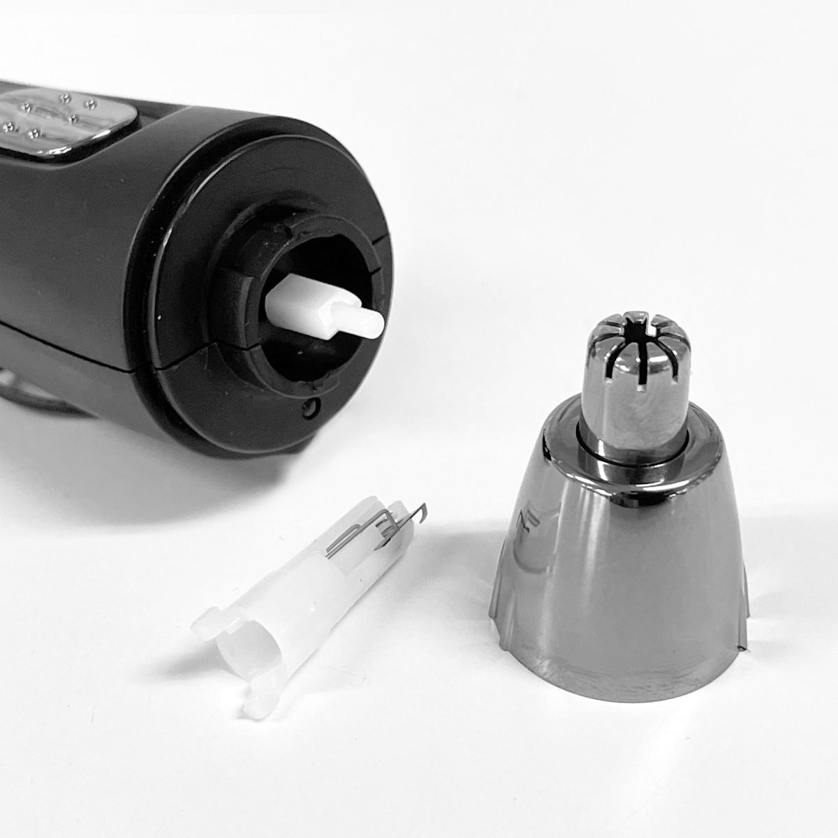 充電式耳毛カッター 電動水洗いメンズレディース耳毛 鼻毛電動鼻毛切りムダ毛処理! 鼻毛カッター 充電式 耳毛カッター 男性用 水洗いOK 低騒音 電動 2025