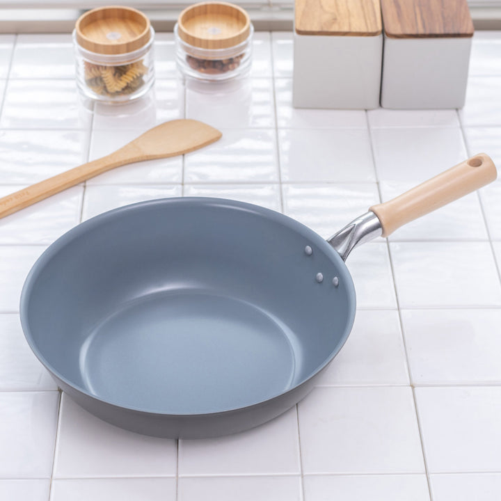 いため鍋28cmガス火専用セラミックコートセラフィム日本製深型フライパンUMIC