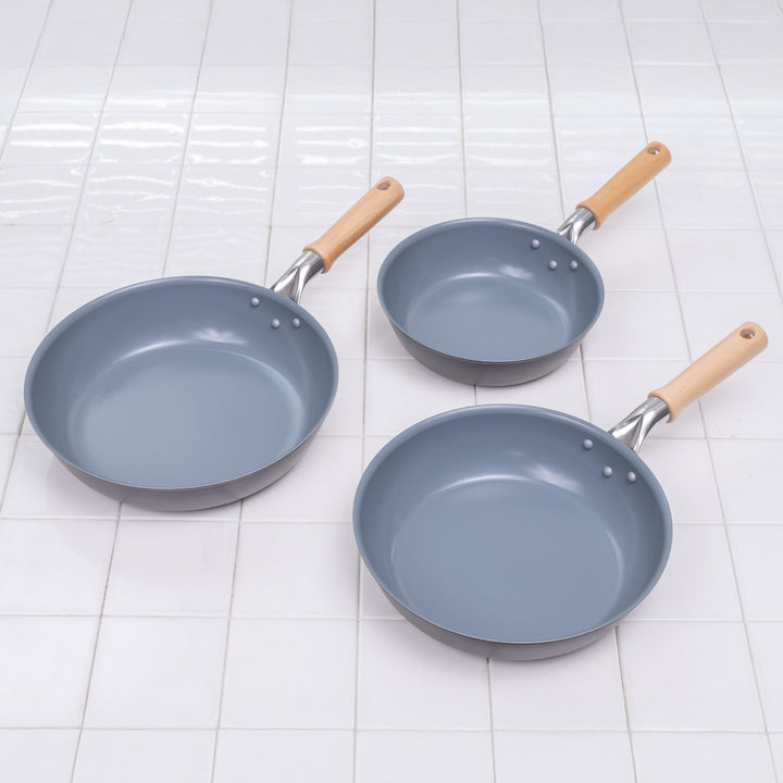 いため鍋28cmガス火専用セラミックコートセラフィム日本製深型フライパンUMIC