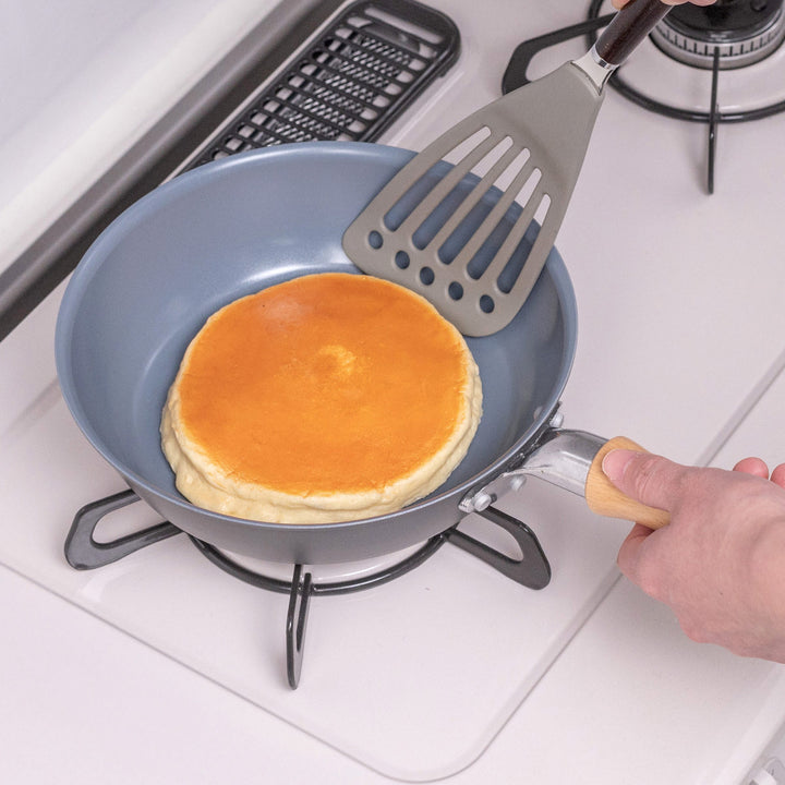 いため鍋28cmガス火専用セラミックコートセラフィム日本製深型フライパンUMIC