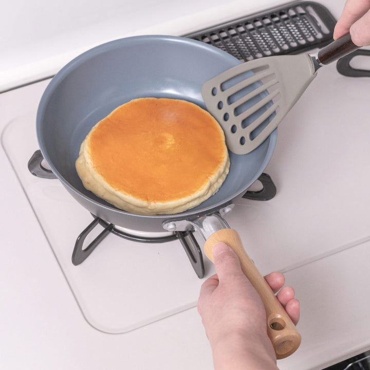 いため鍋28cmガス火専用セラミックコートセラフィム日本製深型フライパンUMIC