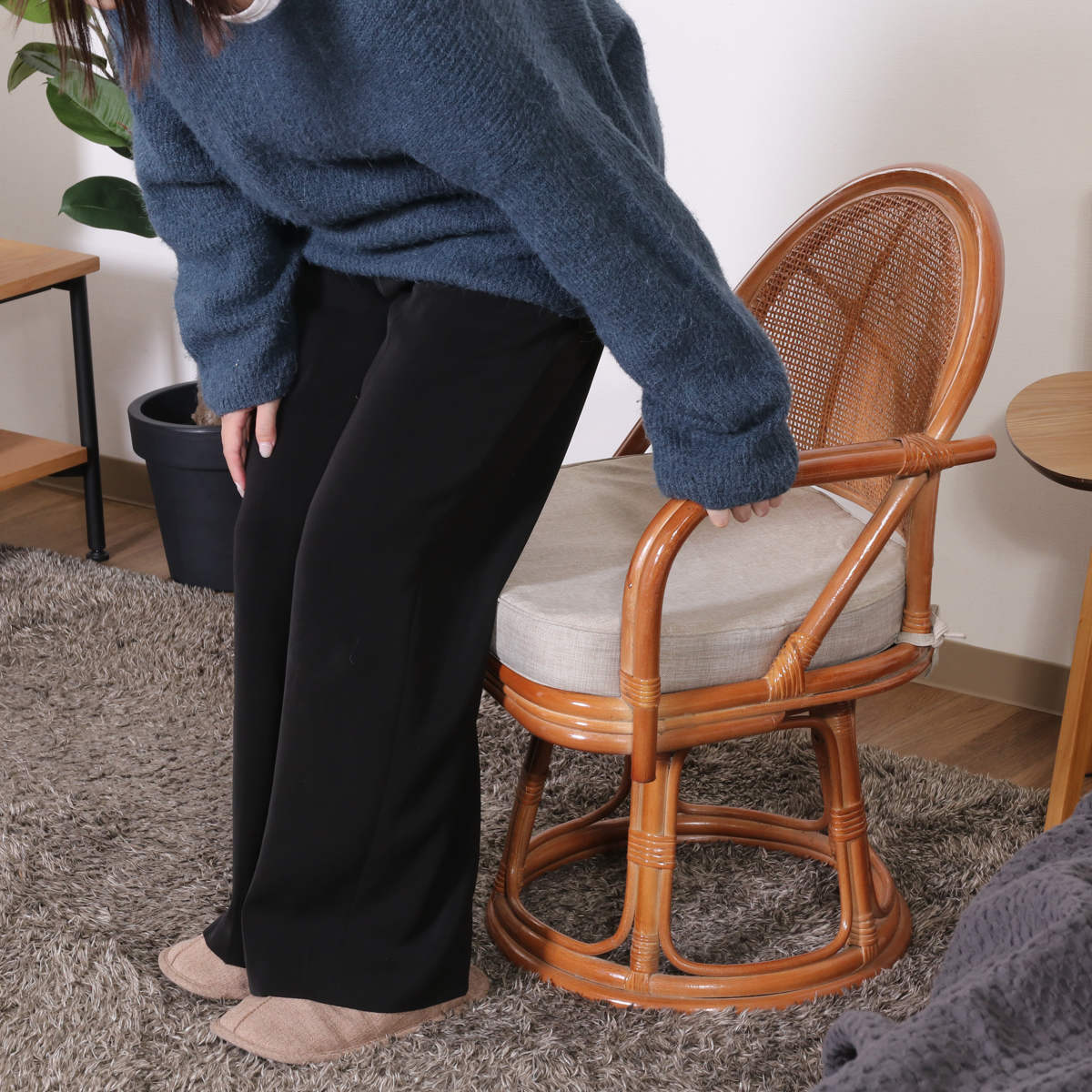 ラタン 回転チェア 座面高40cm クッション付 ハイタイプ – ハウジー