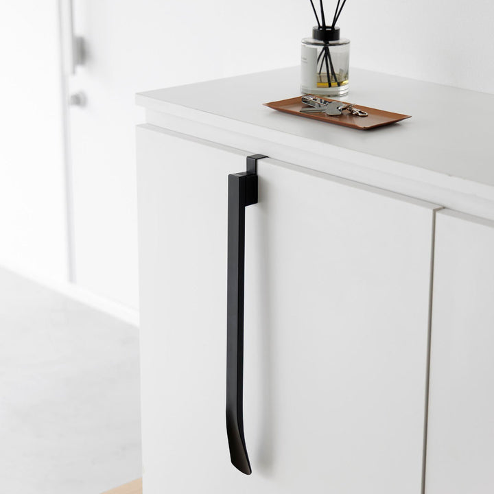 山崎実業towerマグネットで付ける引っ掛け靴ベラタワー