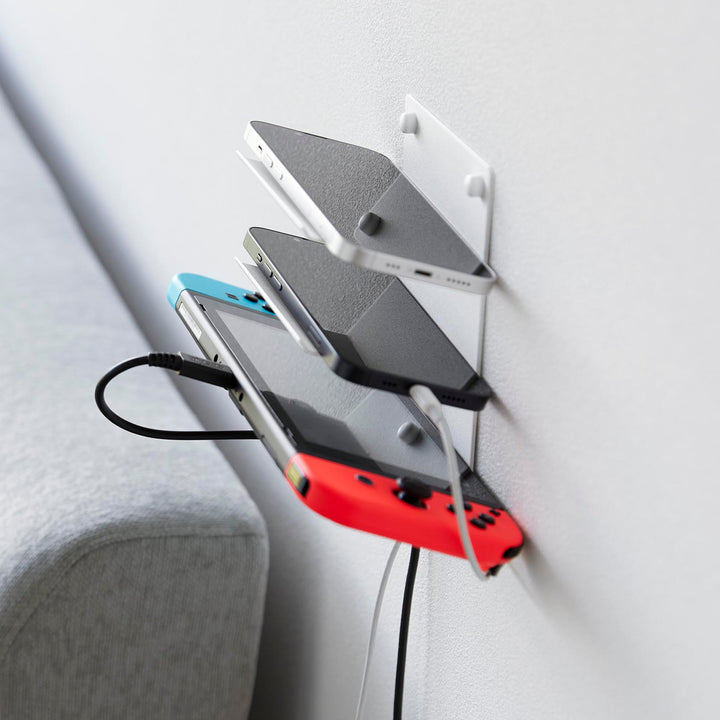 山崎実業towerウォールモバイル充電＆収納ラックタワー3段石こうボード壁対応