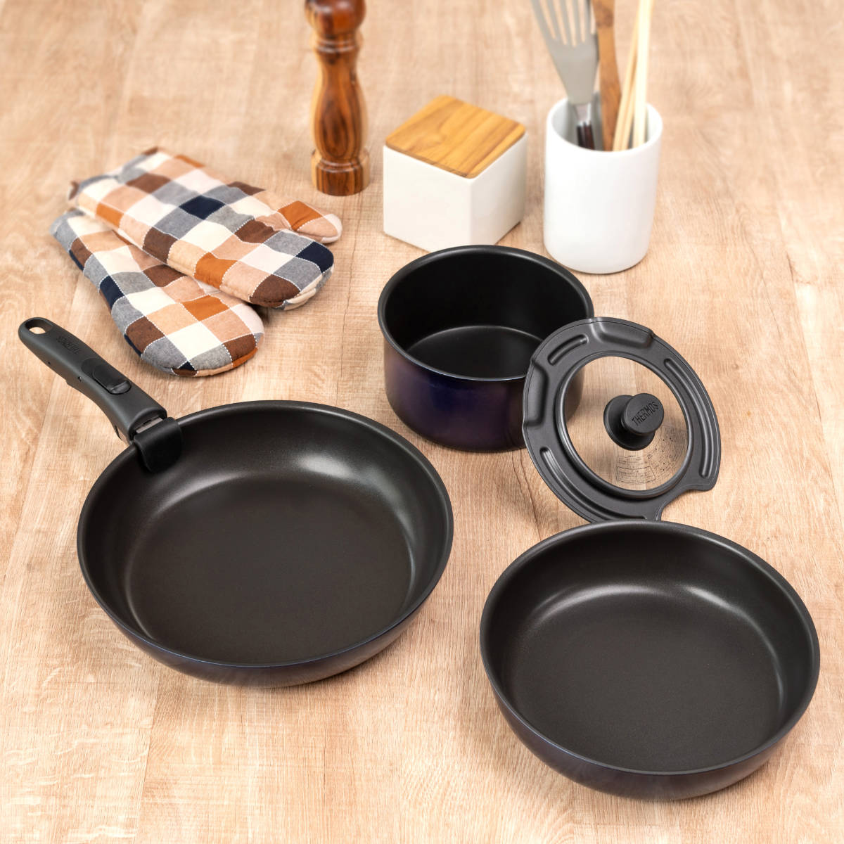 取っ手がとれる 鍋＆フライパン5点セット サーモス 取っ手のとれる