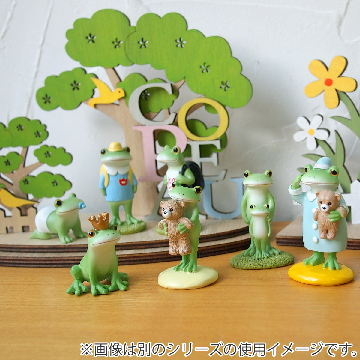 フクロウ カエル サンタ 置物 まとめ売り コポー フクロウとごあいさつ カエル 置物 – ハウジー