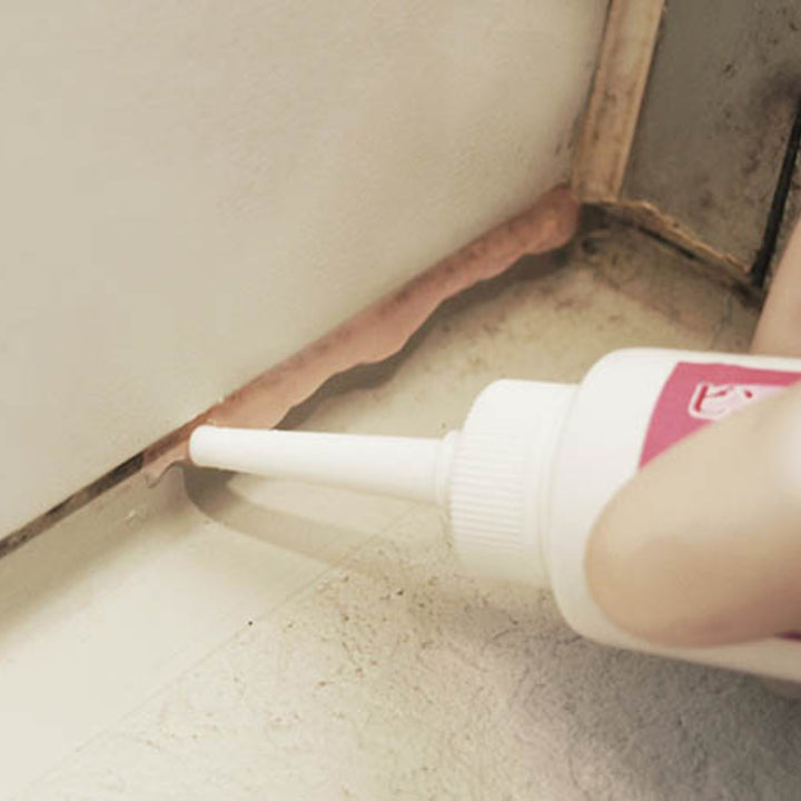 カビ取りピンクのふんばるカビとり110番約100g