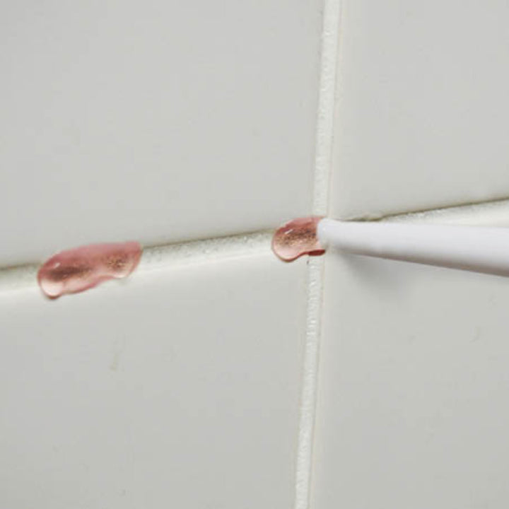 カビ取りピンクのふんばるカビとり110番約100g