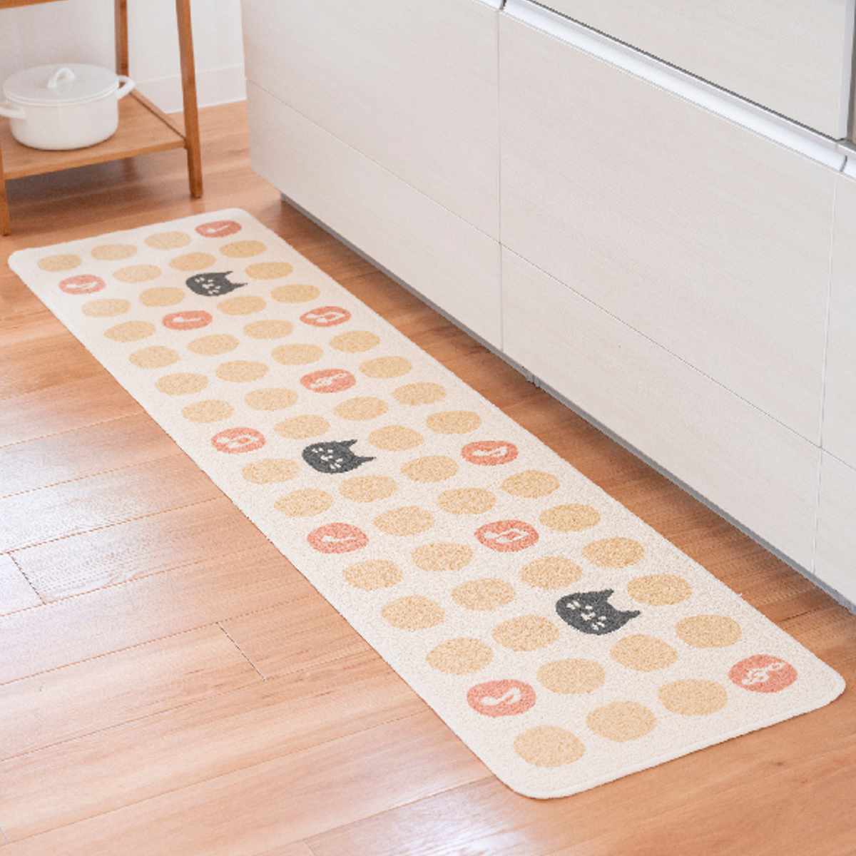 キッチンマット 総柄 45x180cm ネコ 野菜 ガーデン – ハウジー