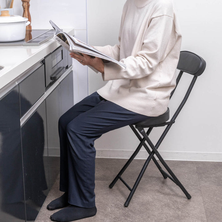 折りたたみ椅子座面高50cm背もたれ付合皮クッション座面ブラックフレーム