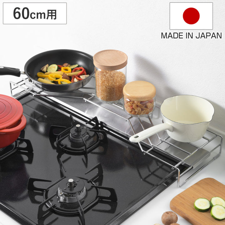 コンロ奥ラック排気口カバー付き