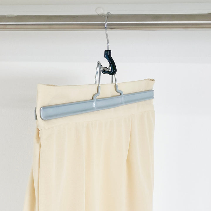 スカートハンガーモノクローゼットワンロックハンガー1本