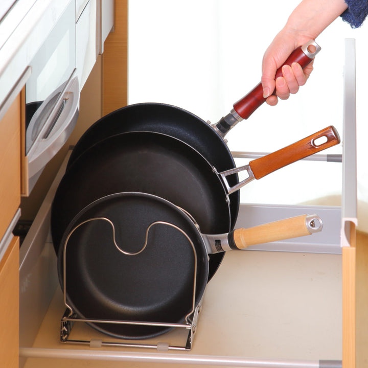 フライパンラック＆kit調節できるフライパンスタンド