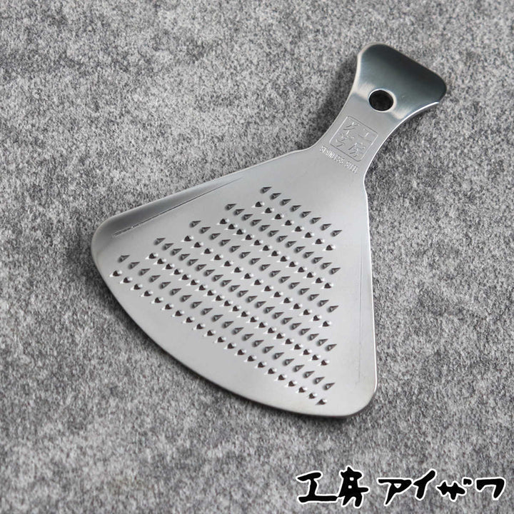 工房アイザワステンレスいちょうミニおろし金