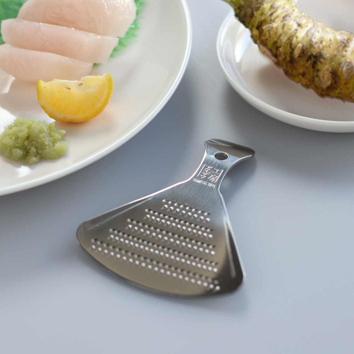 工房アイザワステンレスいちょうミニおろし金