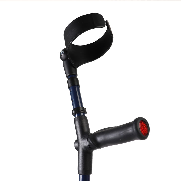 杖前腕部支持型杖オールニーズクラッチO型右手用