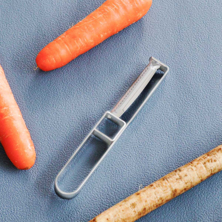 細切りピーラーI字安全ケース付きオールステンレス日本製縦型ピーラーサンクラフト