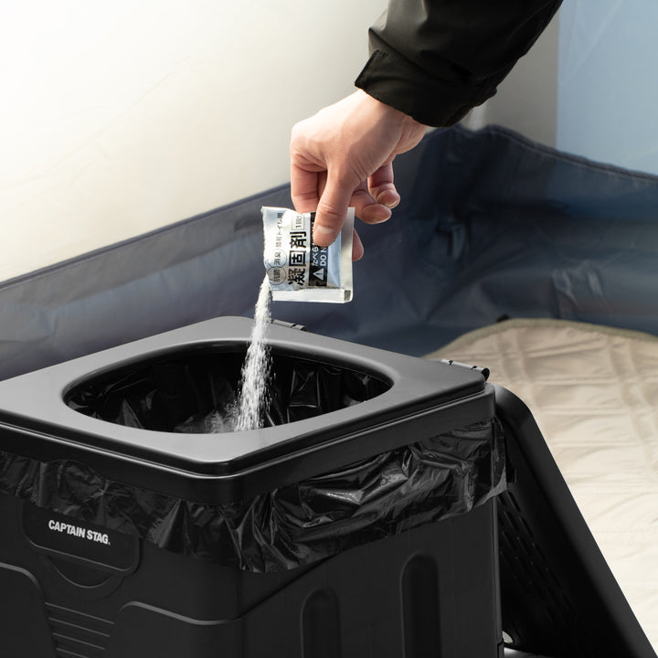 簡易トイレポータブルトイレスクウェア折りたたみコンパクトゴミ袋凝固剤収納袋付き