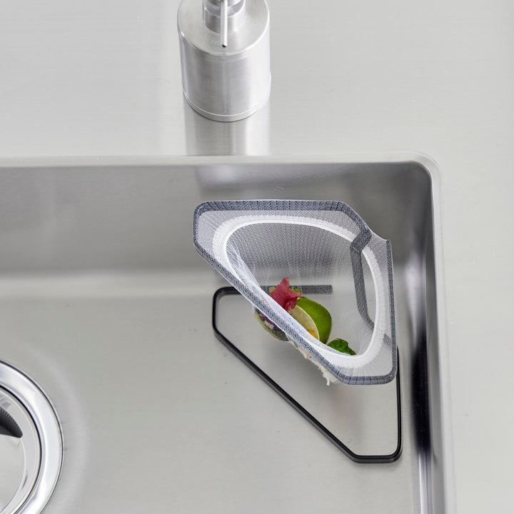 山崎実業tower水切りネットが付けられる三角コーナータワー