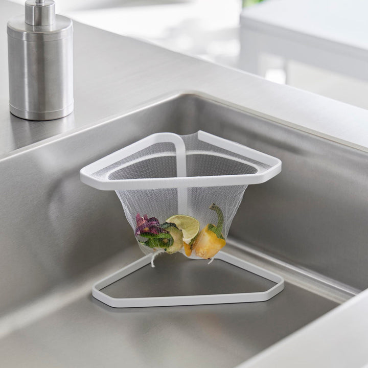 山崎実業tower水切りネットが付けられる三角コーナータワー