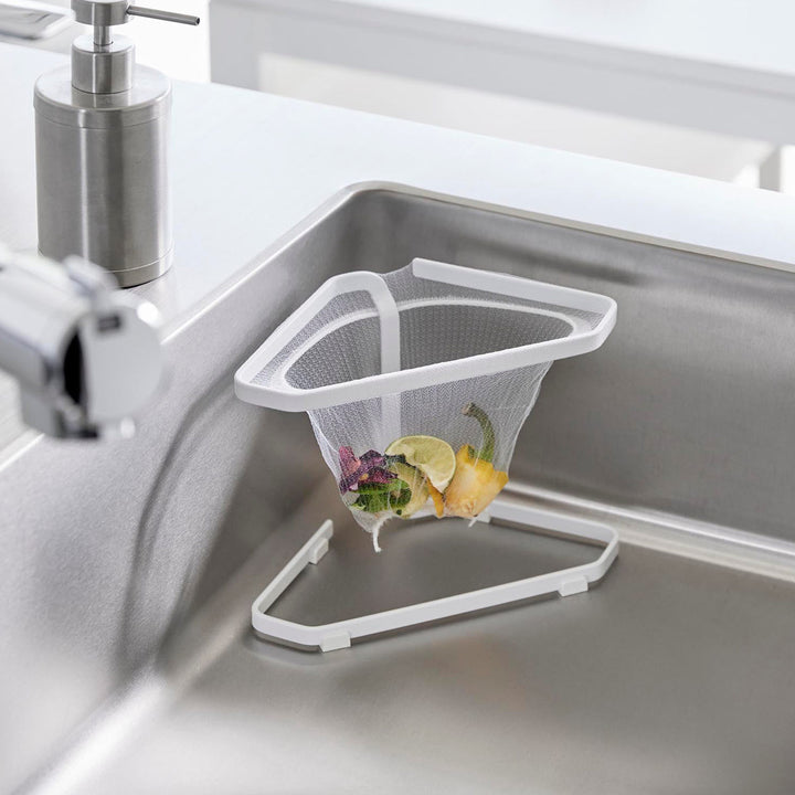 山崎実業tower水切りネットが付けられる三角コーナータワー