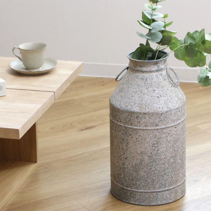 ガーデンオーナメントファーマーミルクカンL