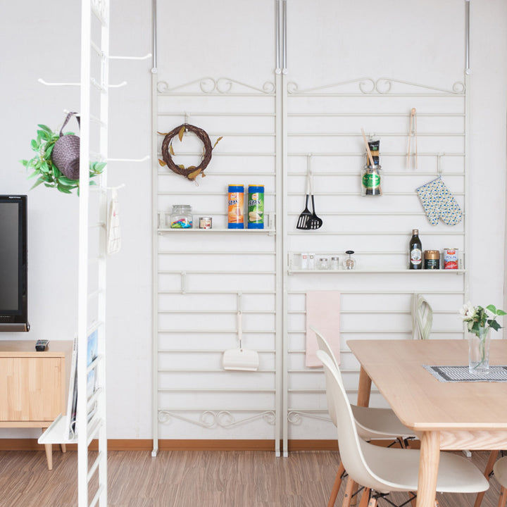 突っ張りラダーラック幅40cmフック3個棚板1枚付きカールデザイン