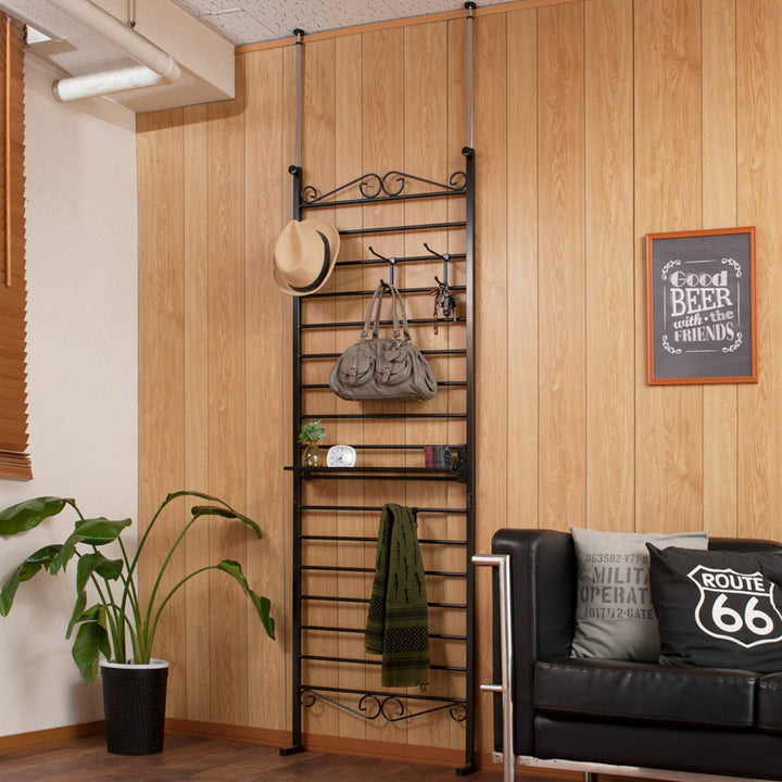 突っ張りラダーラック幅65cmフック4個棚板1枚付きカールデザイン