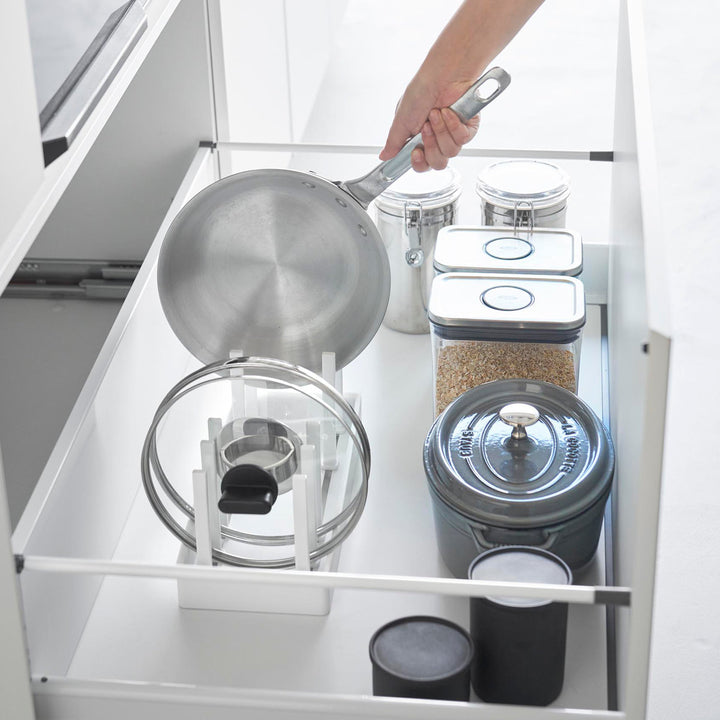 山崎実業towerシンク下幅調節鍋蓋＆フライパン収納スタンドタワーW32