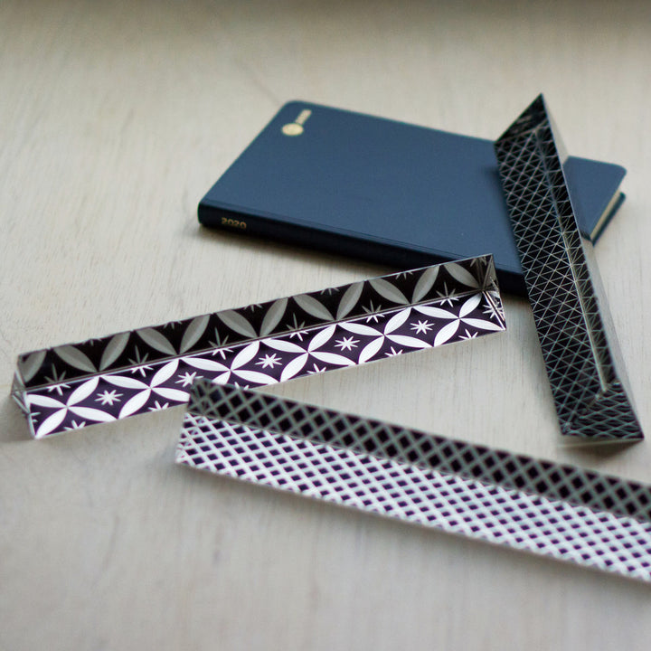 廣田硝子文鎮ペーパーウェイト漆硝子文鎮矢来柄七宝柄あられガラス