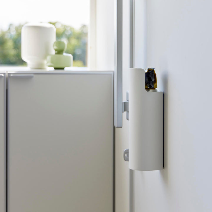 山崎実業towerマグネット目隠しスプレーホルダータワー