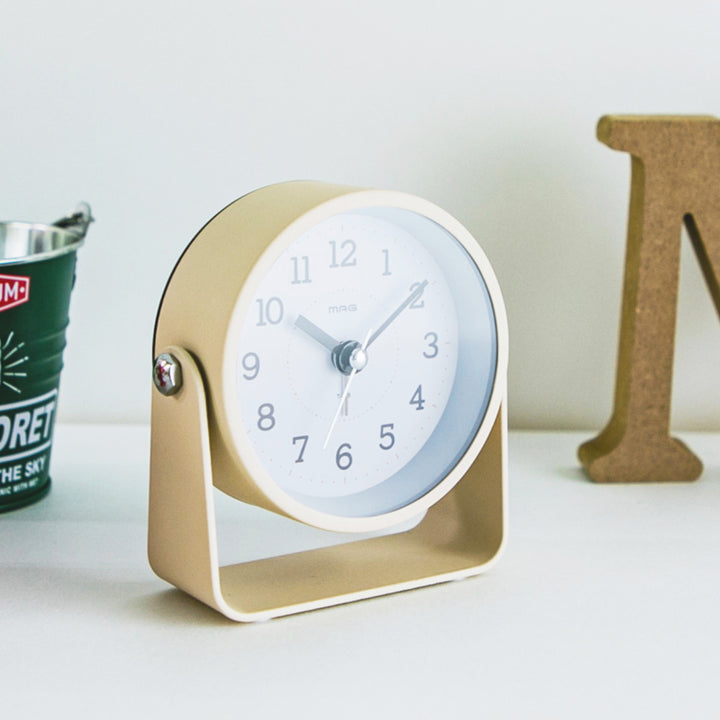 置き時計モナカMAG連続秒針目覚まし時計