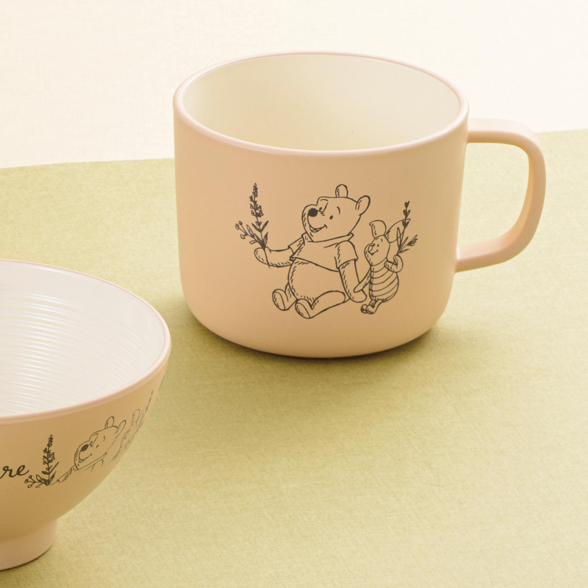 カレーパスタ皿 マグカップ Pooh Bee キッズセット25 くまのプーさん カレーパスタ皿 マグカップ Pooh Bee キッズセット25 くまのプーさん