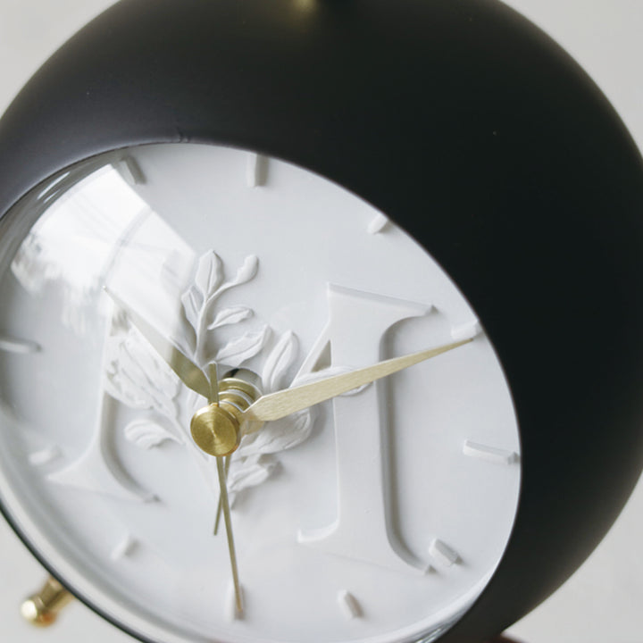 目覚まし時計イニシャル連続秒針InitialAlarmClock