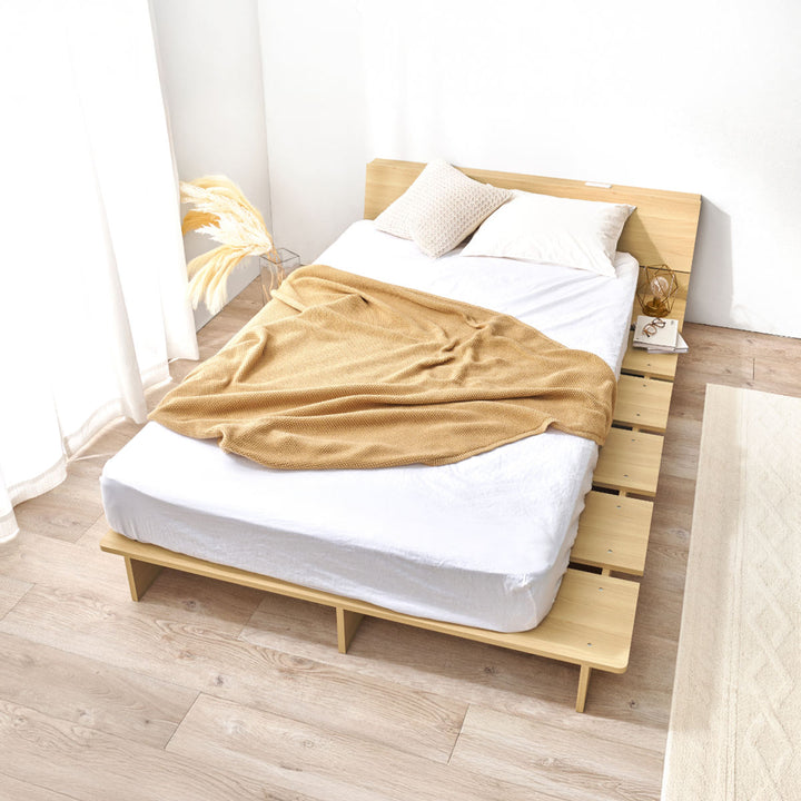 ローベッドセミダブルポケットマットレス付背もたれ2口コンセント付余白デザイン