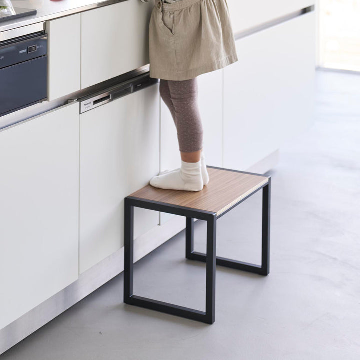 山崎実業tower踏み台タワーH30