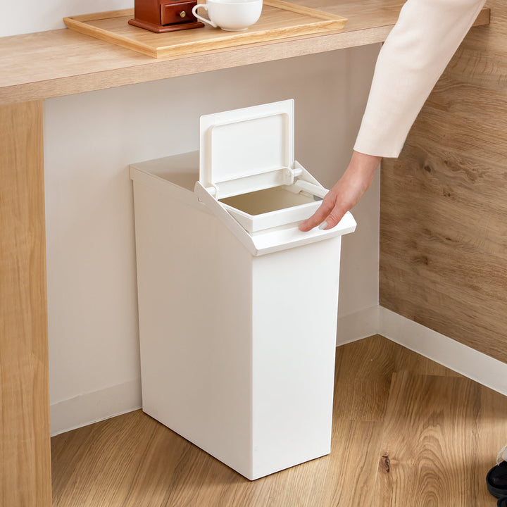 SOLOW棚下で使えるスリムダストボックスレバーオープン30L