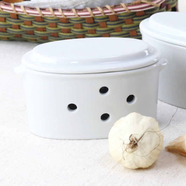 調味料入れガーリックポット蓋で擦れるジンジャー・ガーリックポット