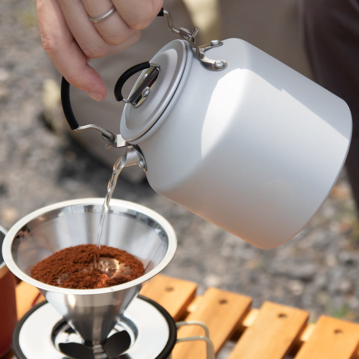 アルミケトル丸型クッカーに入るアルミケトル625mlF.C.Pキャプテンスタッグ