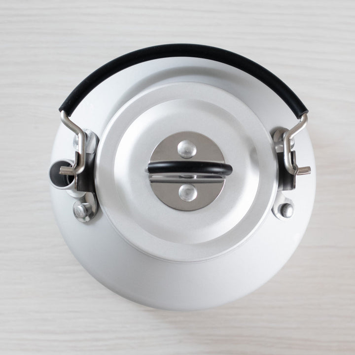 アルミケトル丸型クッカーに入るアルミケトル625mlF.C.Pキャプテンスタッグ