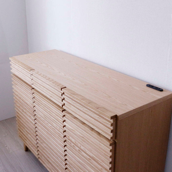 キッチンカウンター幅120cm2口コンセント付ルーバーデザイン天然木完成品