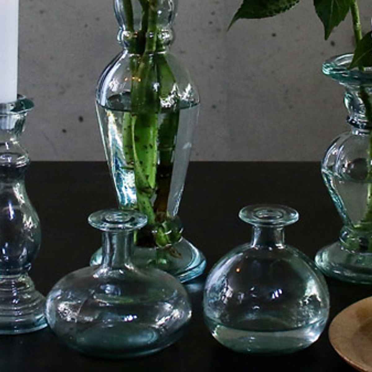 ヴィンテージ ホワイト フラスコ型 球形 ガラス 花瓶 花瓶 リサイクルガラス FLORERO BOTELLA フラスコ – ハウジー