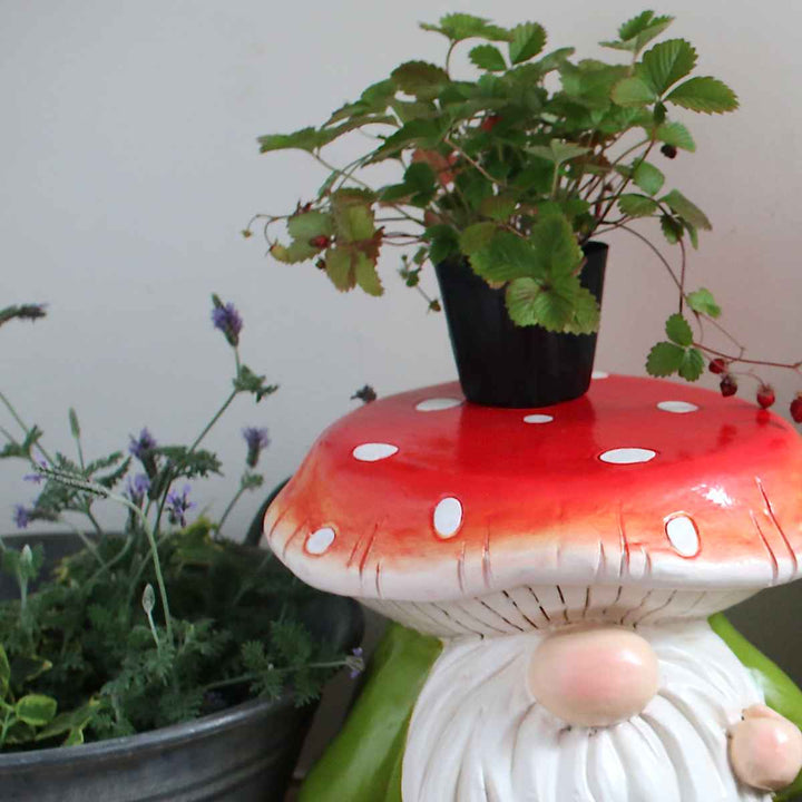 ガーデンノームKINOKO置物