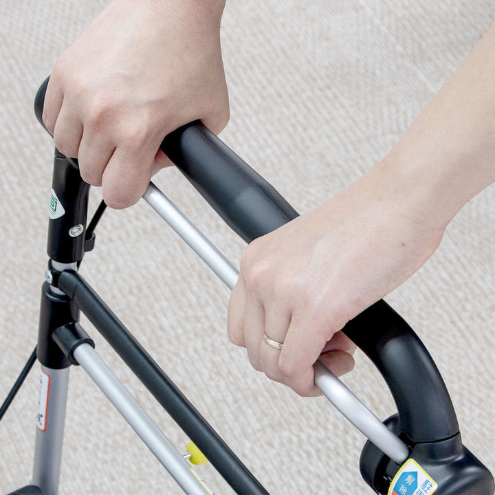 シルバーカースタンダードタイプテイコブコンパクト座れる幸和製作所