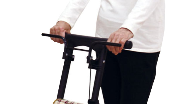 シルバーカーパインウォーカーアルミ製コンパクト座れる幸和製作所おしゃれ