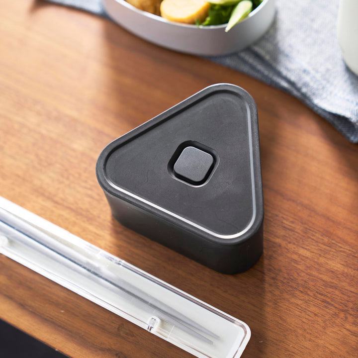 山崎実業towerバルブ付き密閉おにぎりケースタワー