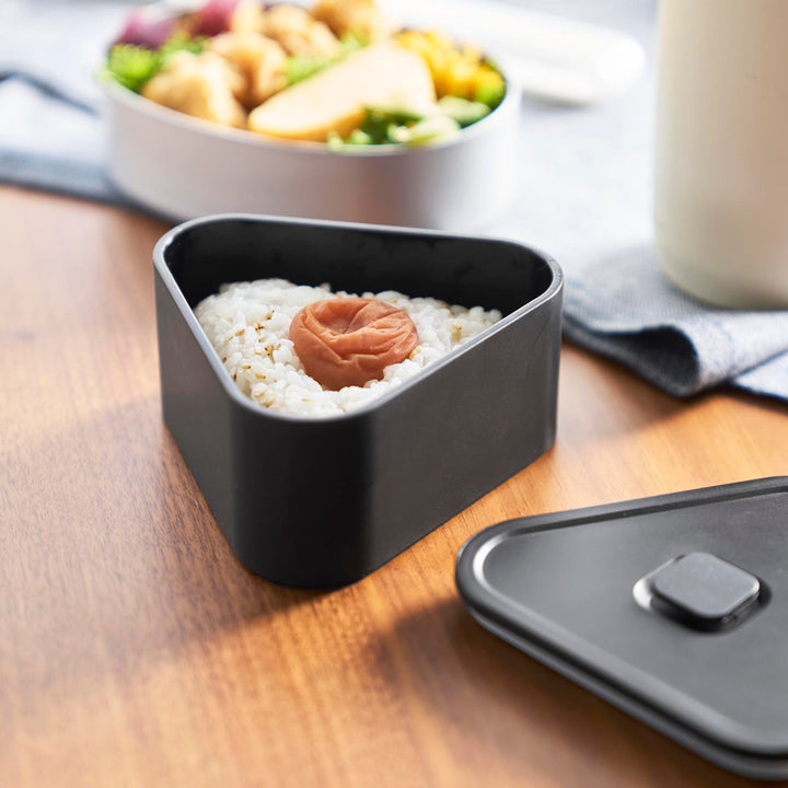 山崎実業towerバルブ付き密閉おにぎりケースタワー