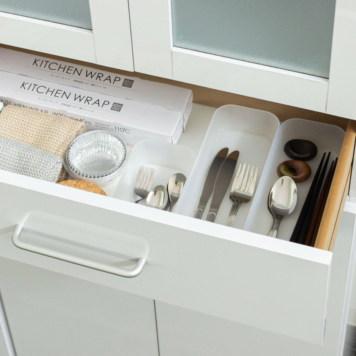 食器棚 幅60cm 高さ120cm メラミン すりガラス 背面化粧 – ハウジー