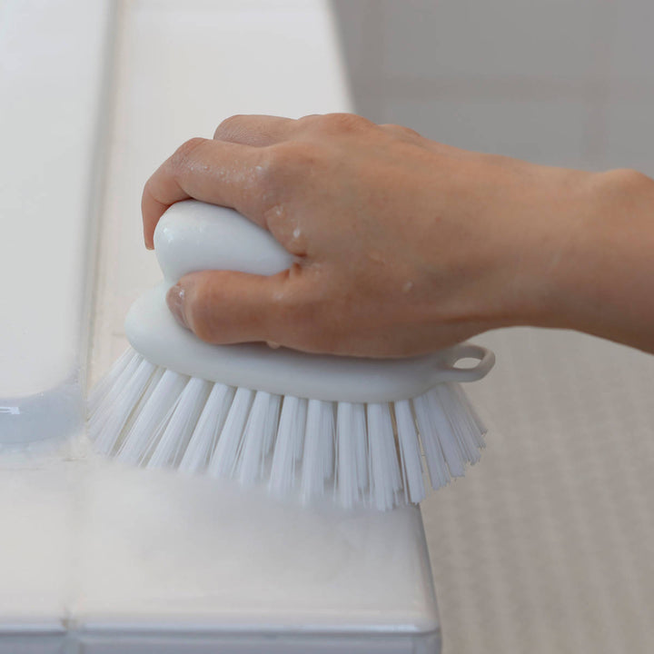 marnaマーナ握りやすいバスブラシW671
