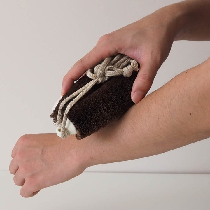 亀の子束子西尾商店ボディたわしひも付ナリタくんややかため